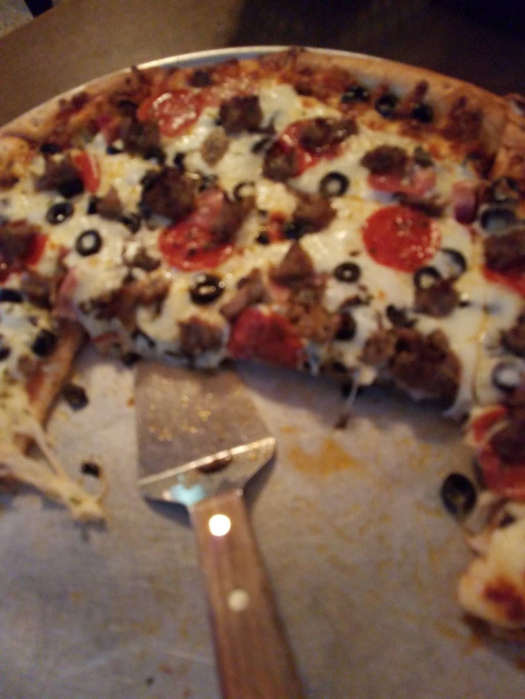 The Penguin... Again | restaurant | 418 Union Ave, Oconto Falls, WI 54154, USA | 9208464808 OR +1 920-846-4808