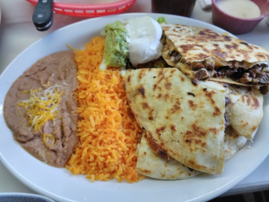 El Poko Loko | restaurant | 301 S 19th St, Clinton, OK 73601, USA | 5803238470 OR +1 580-323-8470