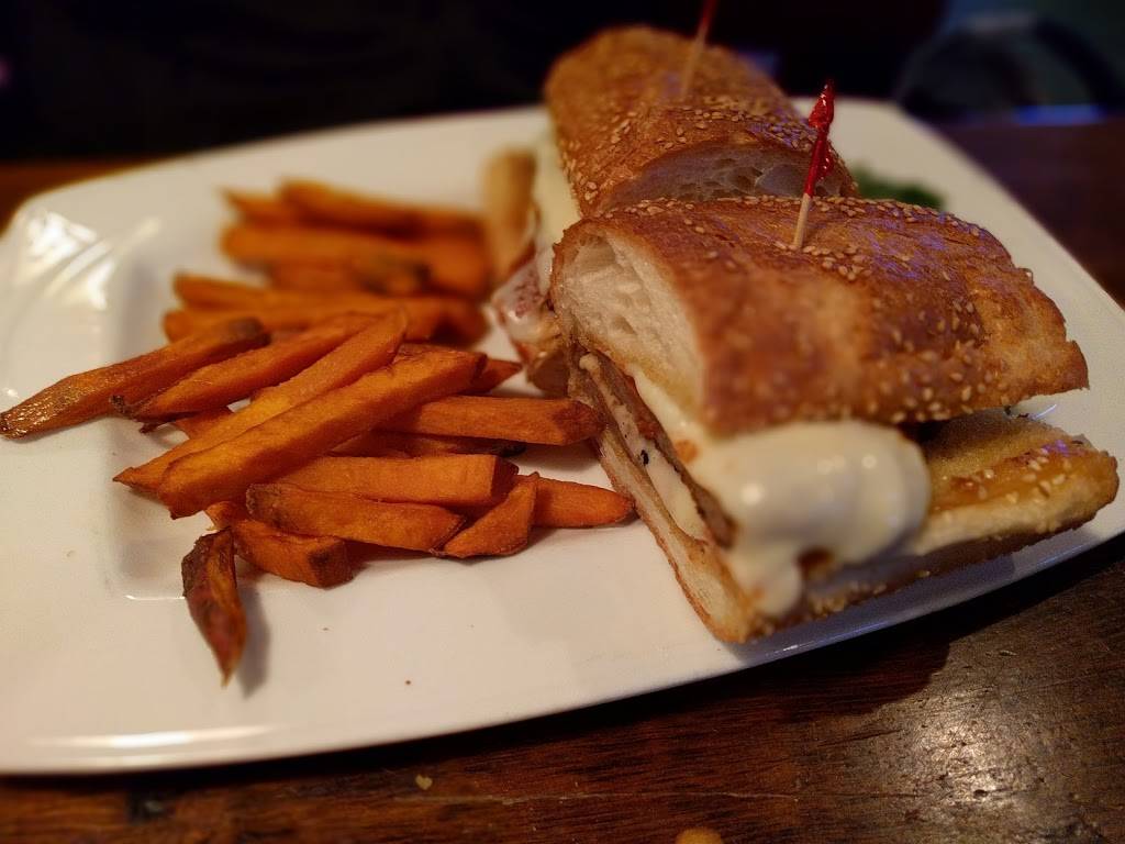 Trysting Place Pub | restaurant | N71W12980 Appleton Ave, Menomonee Falls, WI 53051, USA | 2622554110 OR +1 262-255-4110