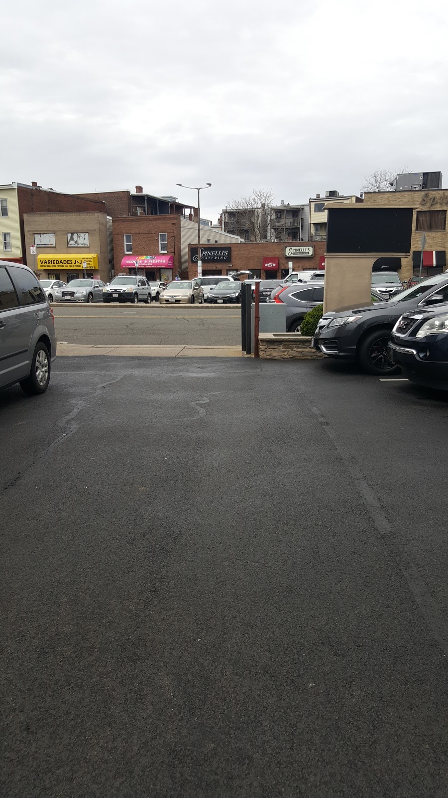 Spinellis Pasta And Pastries | meal delivery | 282 Bennington St, Boston, MA 02128, USA | 6175671992 OR +1 617-567-1992