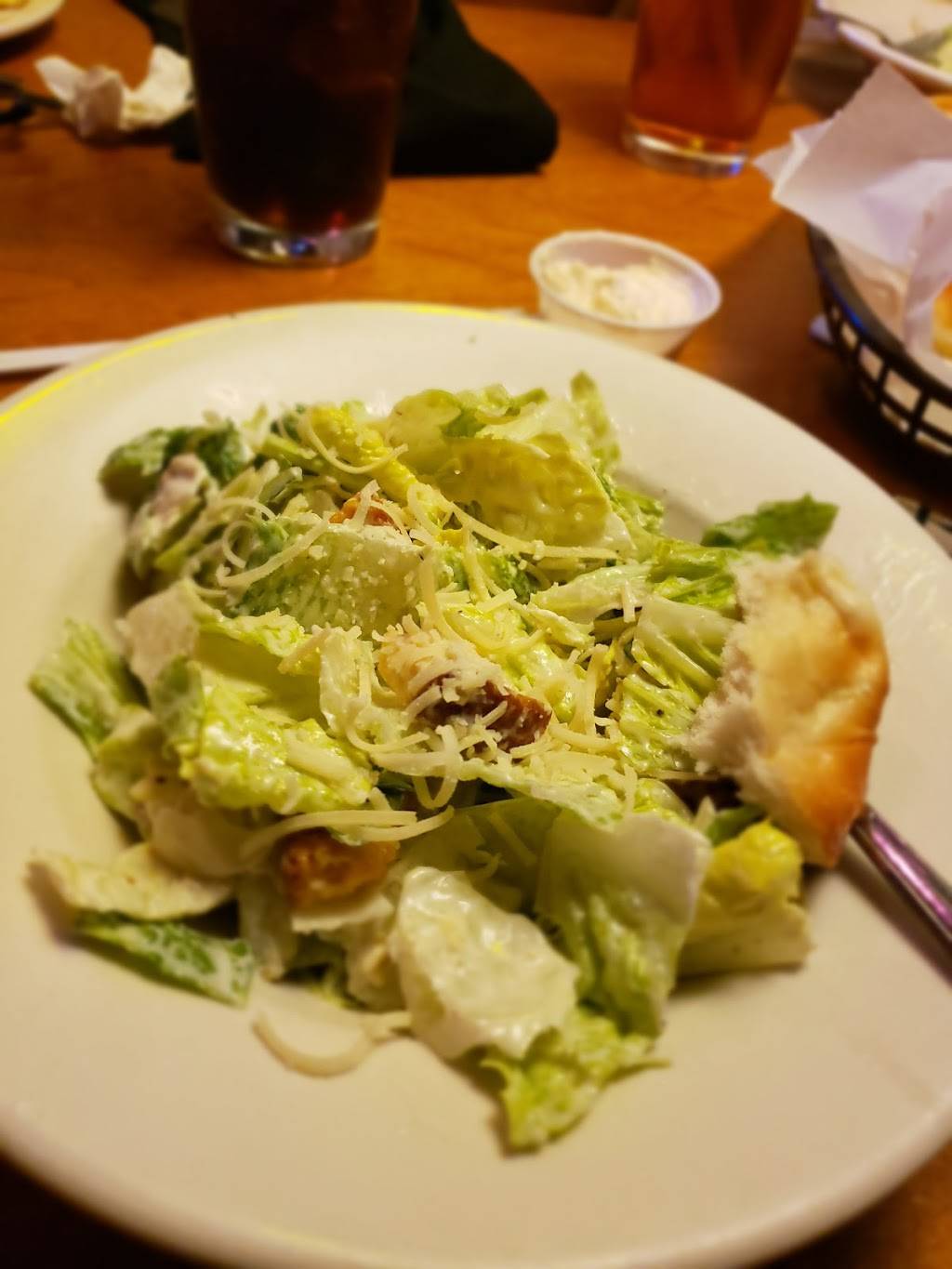 Texas Roadhouse | restaurant | 524 Saw Mill Rd, West Haven, CT 06516, USA | 2039376222 OR +1 203-937-6222