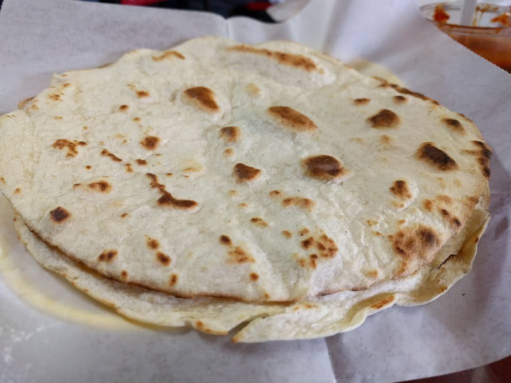 Los Tres Cochinitos Restaurant | restaurant | 3111 N Main St, Los Angeles, CA 90031, USA | 3232212740 OR +1 323-221-2740