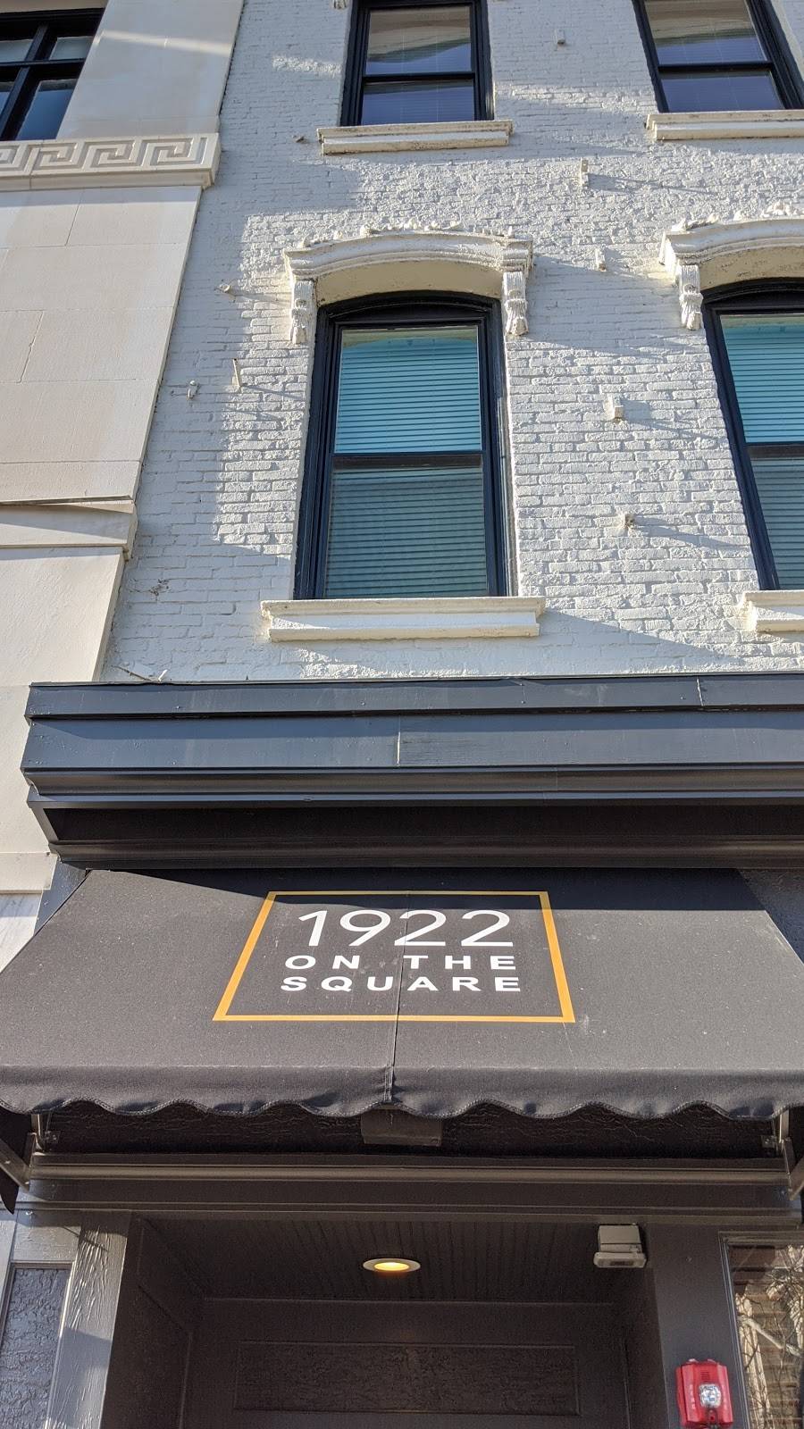 1922 on the square | restaurant | 10 N Park Pl, Newark, OH 43055, USA | 7409156346 OR +1 740-915-6346