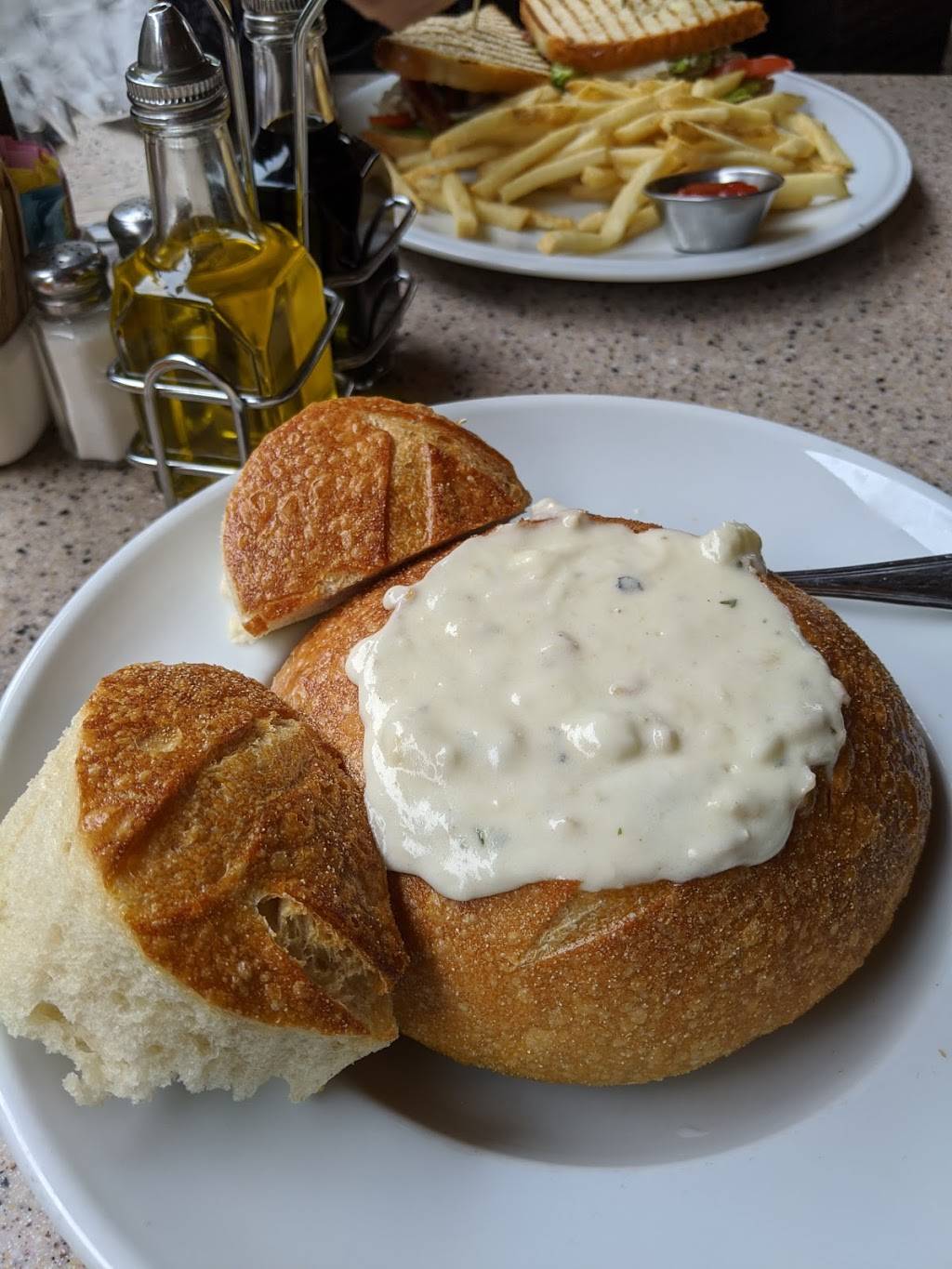 La Brea Bakery | restaurant | 1556 Disneyland Dr, Anaheim, CA 92802, USA | 7144900233 OR +1 714-490-0233