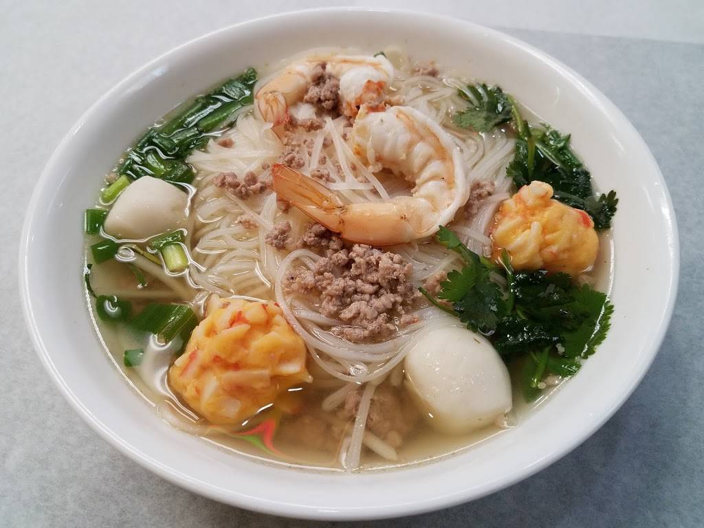 Happy Donuts | bakery | 2101 Van Ness Ave, San Francisco, CA 94109, USA | 4158007399 OR +1 415-800-7399