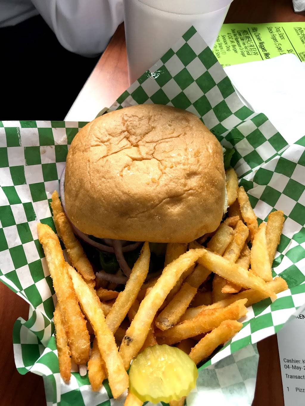 McKenzies Burger Garage | restaurant | 206 NW Dearborn Ave, Lawton, OK 73507, USA | 5803532025 OR +1 580-353-2025