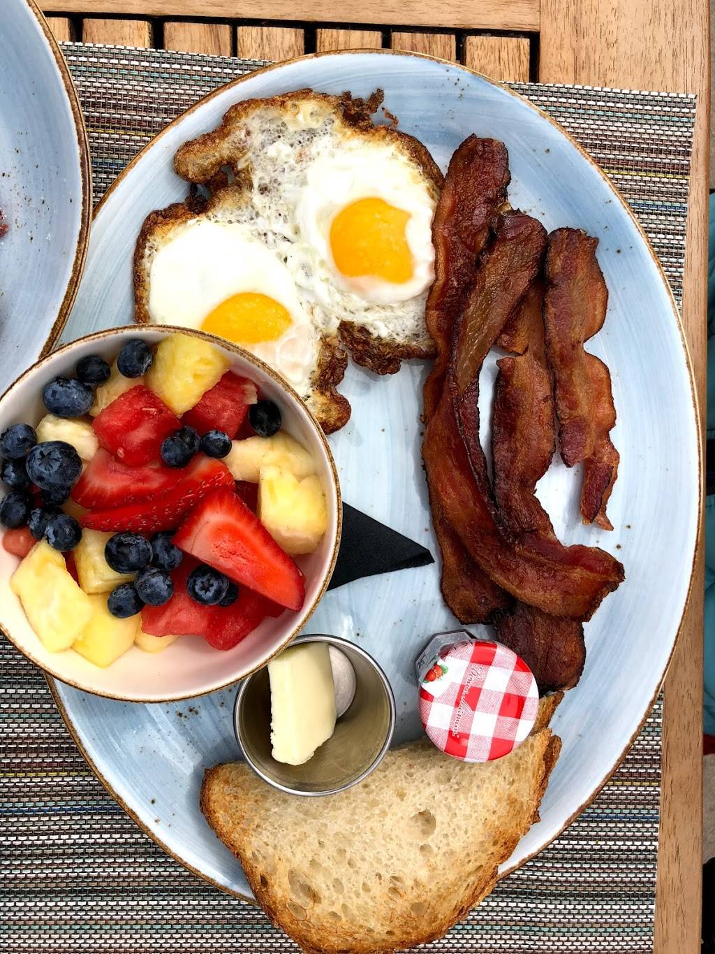 Tanners | restaurant | 21080 Pacific Coast Hwy, Huntington Beach, CA 92648, USA | 7146986130 OR +1 714-698-6130