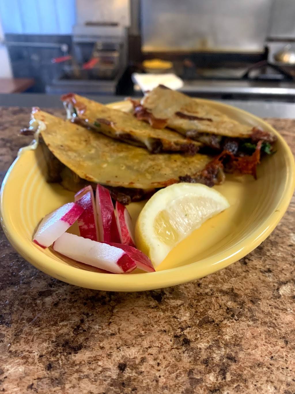 Los Patroncitos | restaurant | 515 Union Ave, Bakersfield, CA 93307, USA | 6613953017 OR +1 661-395-3017