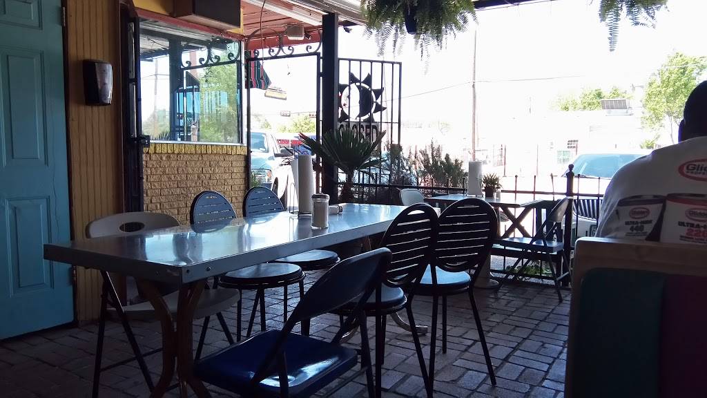 Lunas Cocina | restaurant | 4300 Parry Ave, Dallas, TX 75223, USA | 2143703156 OR +1 214-370-3156