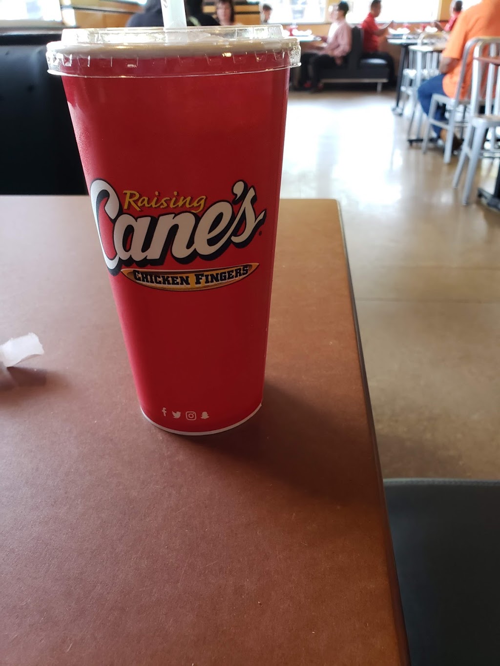 Raising Canes Chicken Fingers | meal takeaway | 1902 Westheimer Rd, Houston, TX 77098, USA | 7135289020 OR +1 713-528-9020