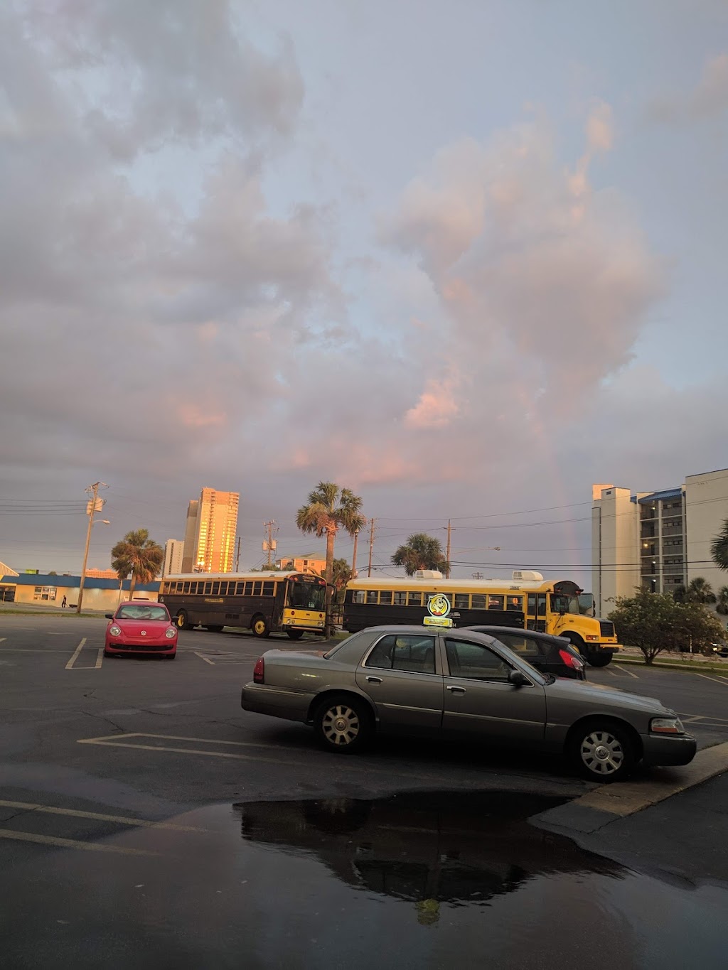 Hungry Howies Pizza | meal delivery | 17180 Front Beach Rd, Panama City Beach, FL 32413, USA | 8502364426 OR +1 850-236-4426