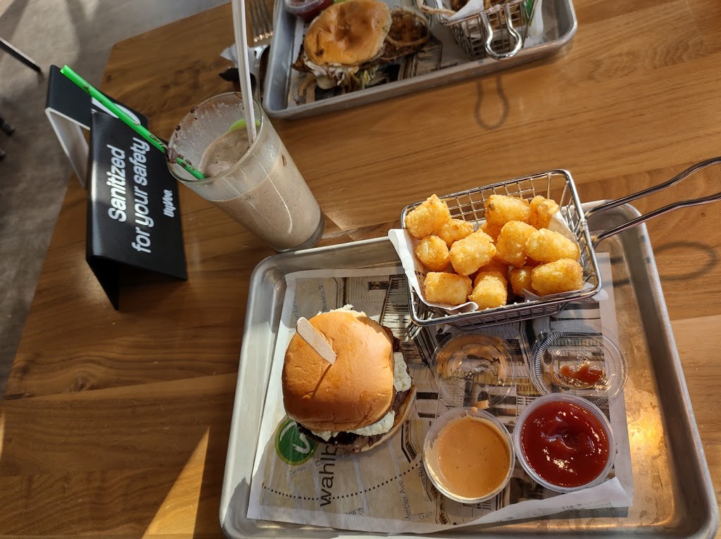 Wahlburgers @ Hy-Vee | restaurant | 405 E Nifong Blvd, Columbia, MO 65201, USA | 5734426349 OR +1 573-442-6349