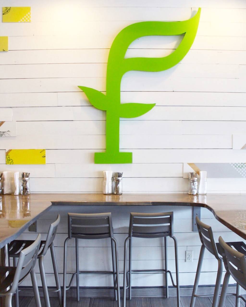 SoFresh Downtown Pittsburgh | restaurant | Five PPG Place, #100, Pittsburgh, PA 15222, USA | 4125867240 OR +1 412-586-7240