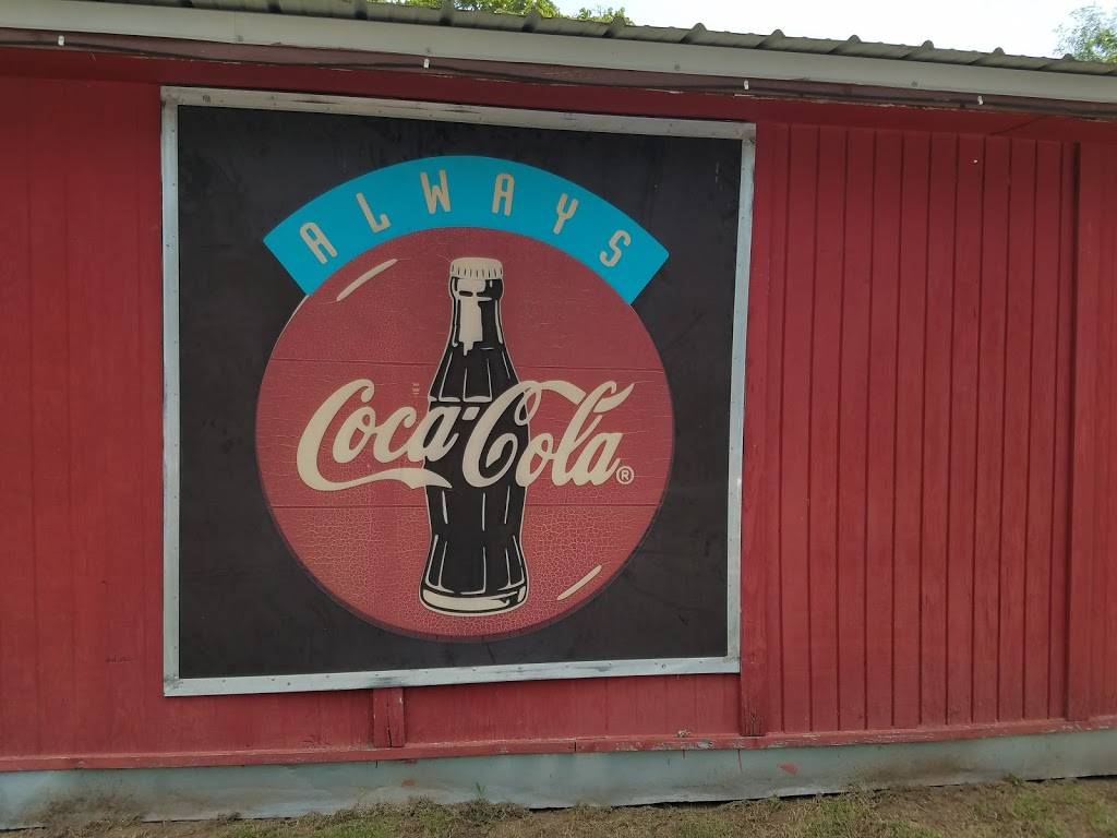 Janices Barbeque Pit | restaurant | 630 E Smith St, Stratford, OK 74872, USA | 5807593331 OR +1 580-759-3331