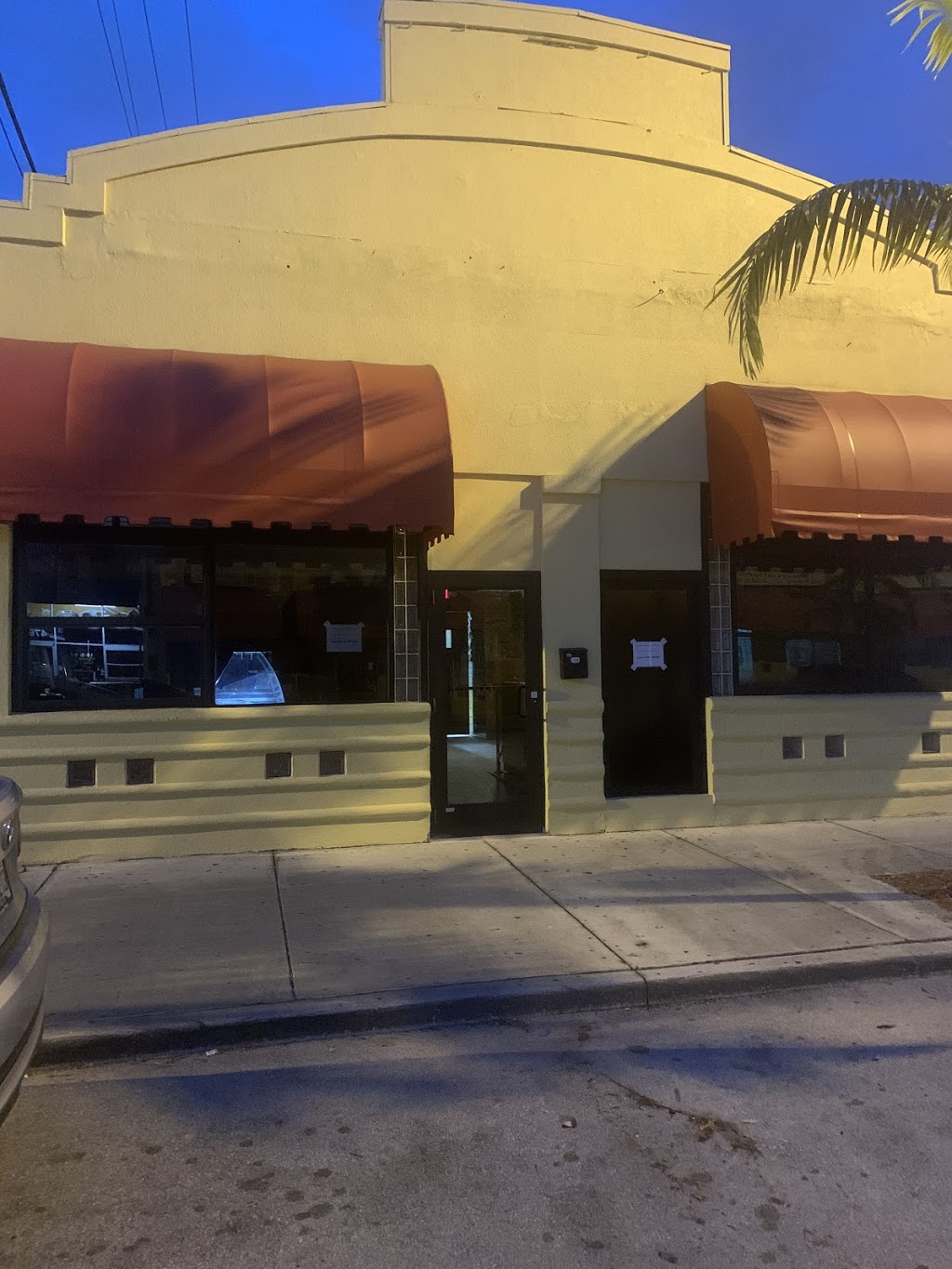 Paraiso Tropical | restaurant | 445 Palm Ave, Hialeah, FL 33010, USA | 7869535062 OR +1 786-953-5062
