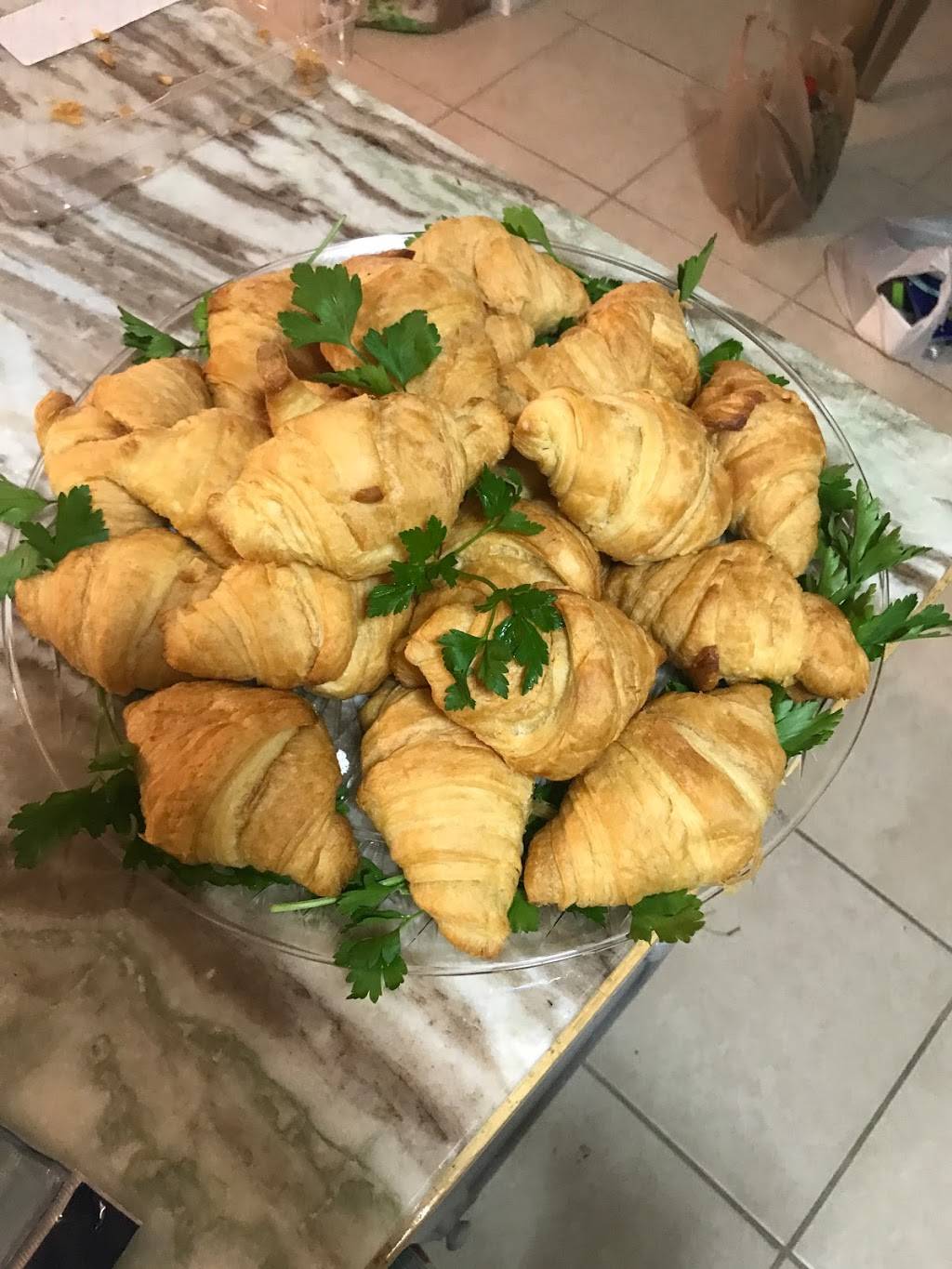 Holy Smokin BBQ | restaurant | 2948 NW 9th St, Fort Lauderdale, FL 33311, USA | 9548172592 OR +1 954-817-2592