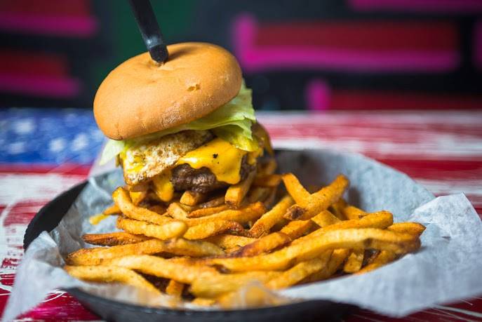 Graffiti Junktion - Nona | restaurant | 9344 N Narcoossee Rd, Orlando, FL 32827, USA | 4072031232 OR +1 407-203-1232