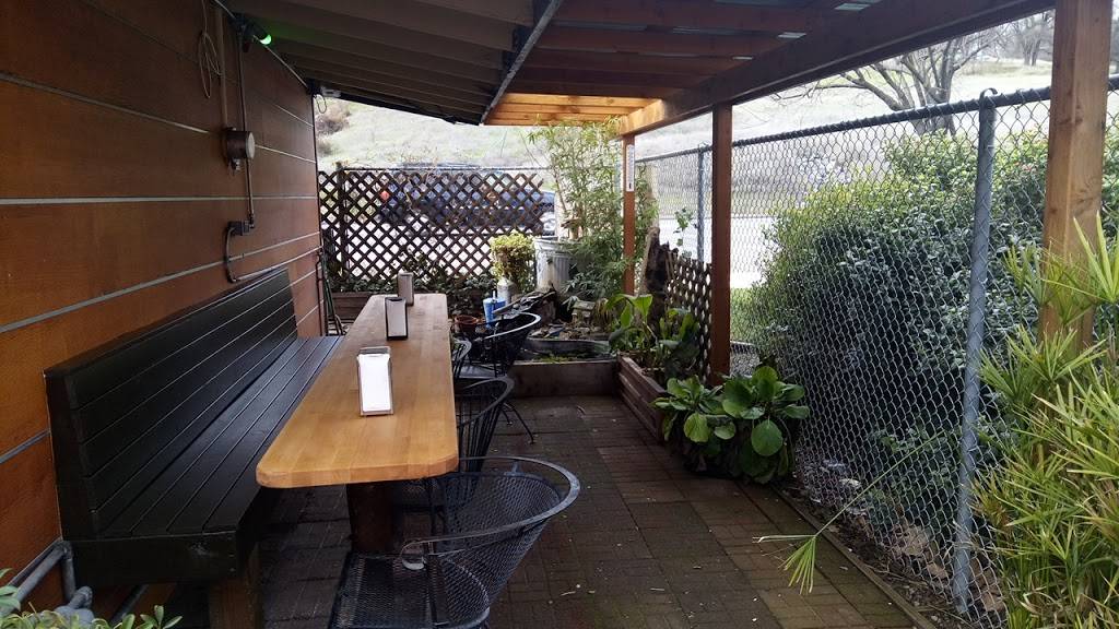 Dannys Roadside Kitchen | restaurant | 9800 State Rte 53, Lower Lake, CA 95457, USA | 7077016025 OR +1 707-701-6025