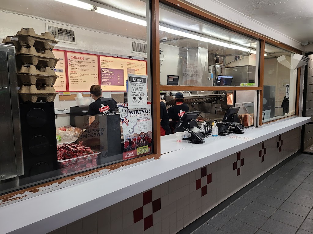 Blakes Lotaburger | restaurant | 721 N California St, Socorro, NM 87801, USA | 5758352473 OR +1 575-835-2473