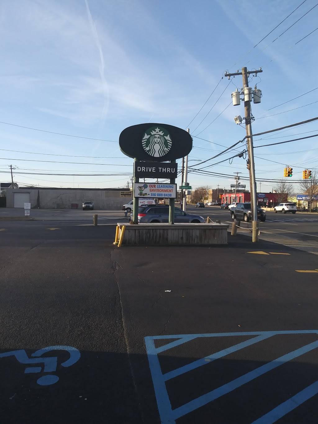 Starbucks | cafe | 4507 Austin Blvd, Island Park, NY 11558, USA | 5164320416 OR +1 516-432-0416