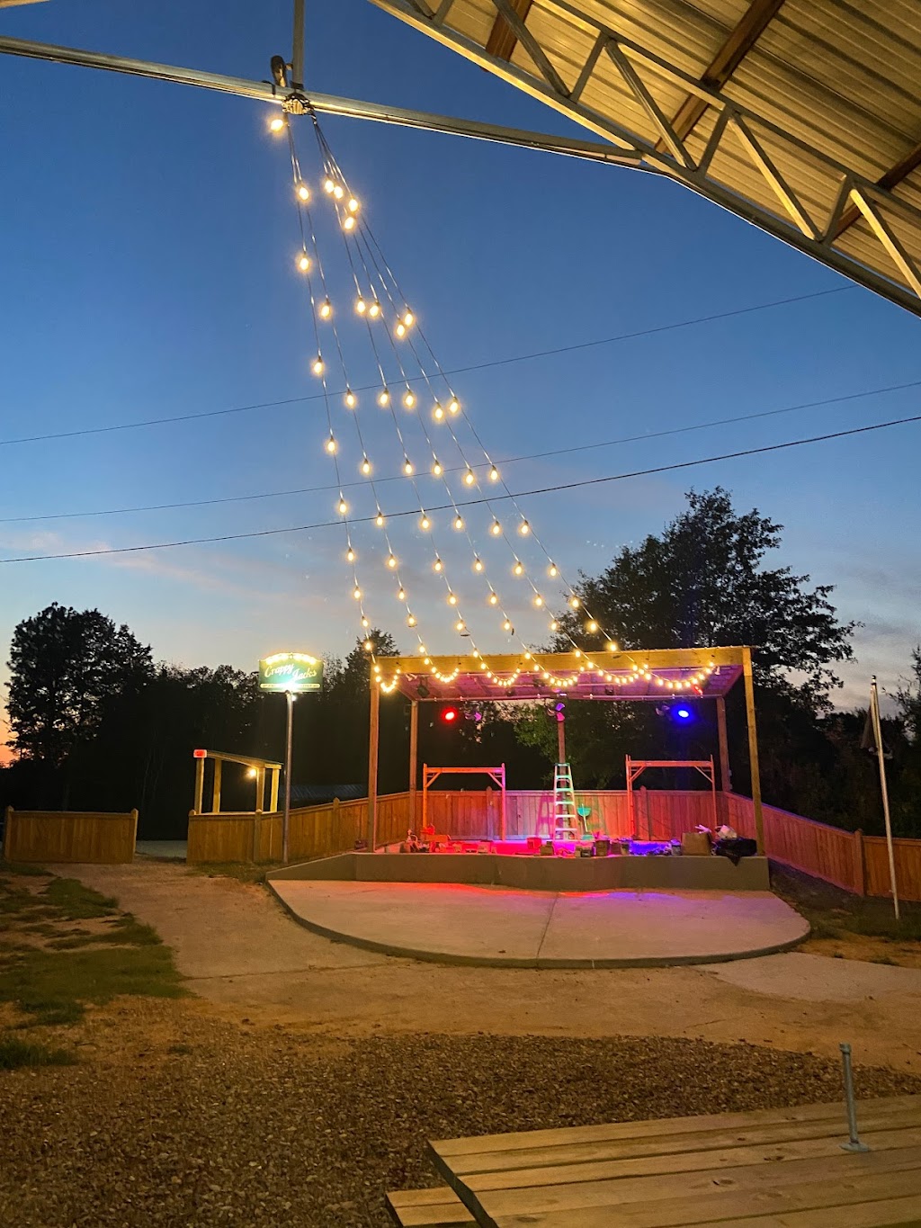 Crappy Jacks Seafood Company | restaurant | 1076 Hwy 65 S, Clinton, AR 72031, USA | 5017453333 OR +1 501-745-3333