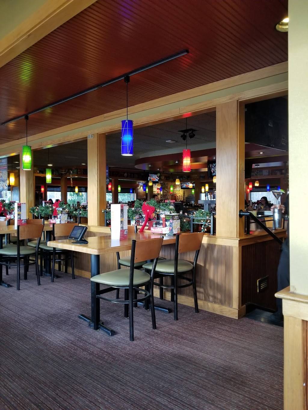 Applebees Grill + Bar | restaurant | 100 Westgate Center Dr, Hadley, MA 01035, USA | 4132535799 OR +1 413-253-5799