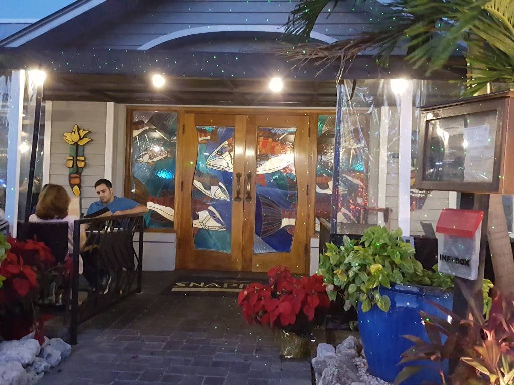 Snappers Sea Grill | restaurant | 5895 Gulf Blvd, St Pete Beach, FL 33706, USA | 7273673550 OR +1 727-367-3550