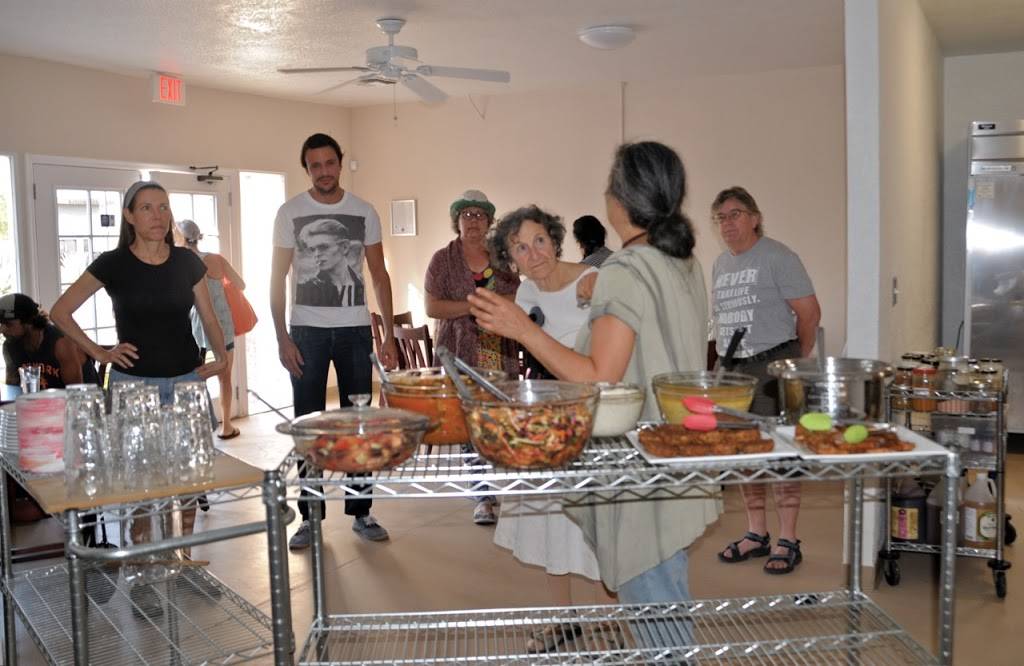 Community Cuisine | meal takeaway | 2245 E Washington St, Phoenix, AZ 85034, USA | 4806164787 OR +1 480-616-4787