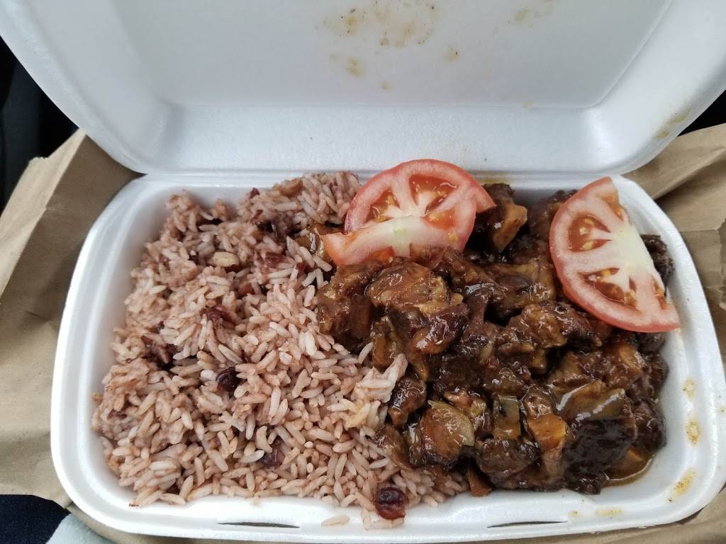 Jamaica House | restaurant | 2541 Finch Ave W, North York, ON M9M 2G1, Canada | 4167442913 OR +1 416-744-2913