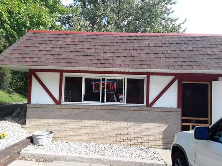 Carlas Pizza | restaurant | 813 Cherry St E, Canal Fulton, OH 44614, USA | 3308546788 OR +1 330-854-6788