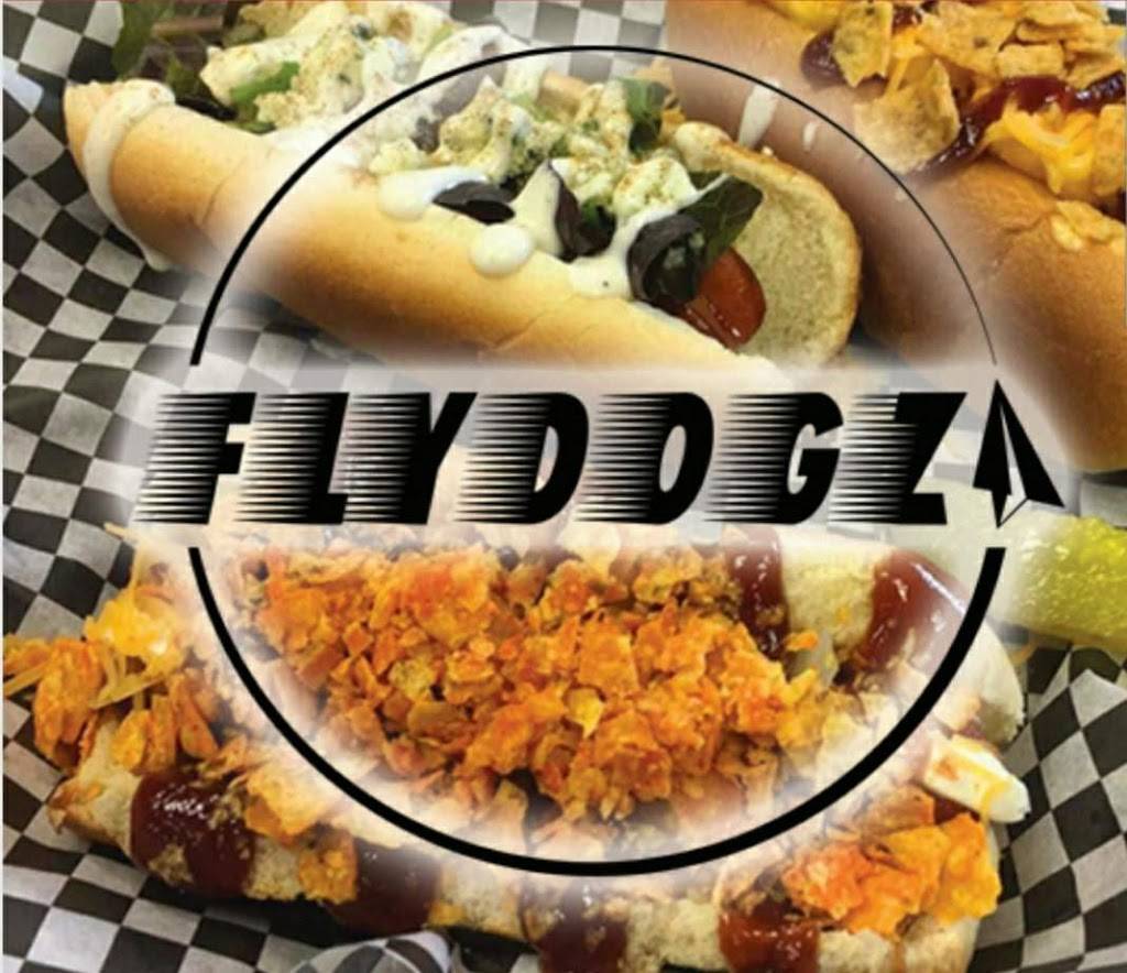 FlyDogz Lincoln | restaurant | 3111 O St ste d, Lincoln, NE 68510, USA | 4024754059 OR +1 402-475-4059