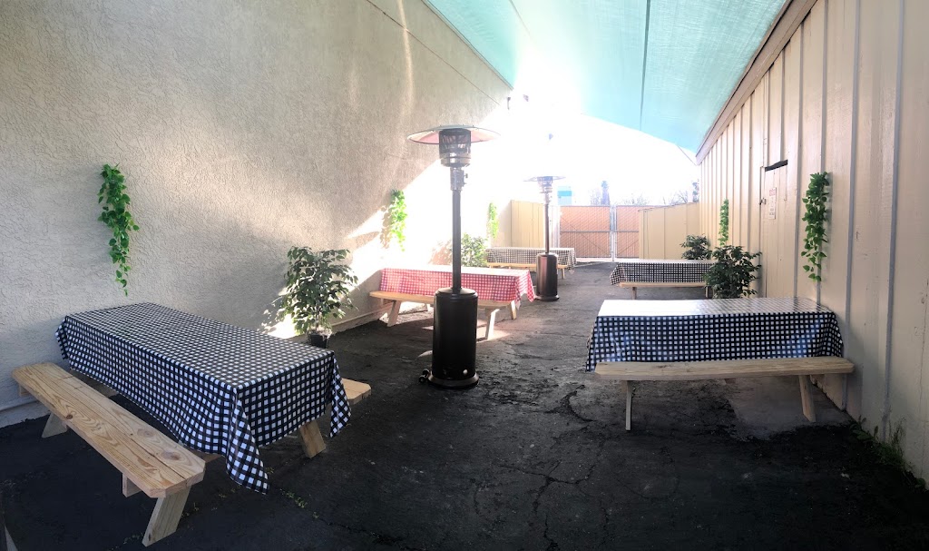 Your Towns Cafe | restaurant | 1720 N Texas St, Fairfield, CA 94533, USA | 7074231965 OR +1 707-423-1965