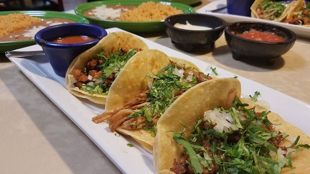 El Bronco | restaurant | 6 Radford St, Christiansburg, VA 24073, USA | 5403810674 OR +1 540-381-0674