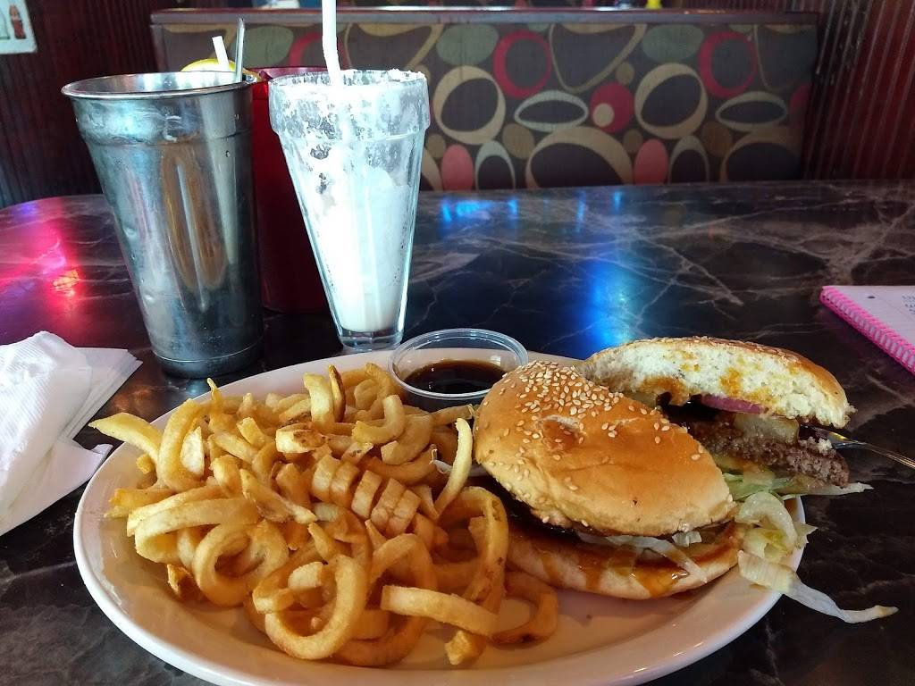 Hudsons Bar & Grill | restaurant | 1770 Lee Trevino Dr, El Paso, TX 79936, USA | 9155952769 OR +1 915-595-2769