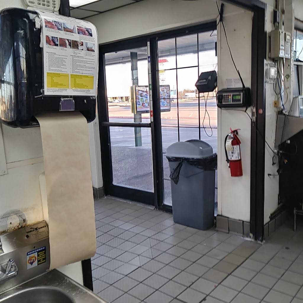 Sonic Drive-In | restaurant | 3327 Broadway Blvd, Garland, TX 75043, USA | 9722715462 OR +1 972-271-5462