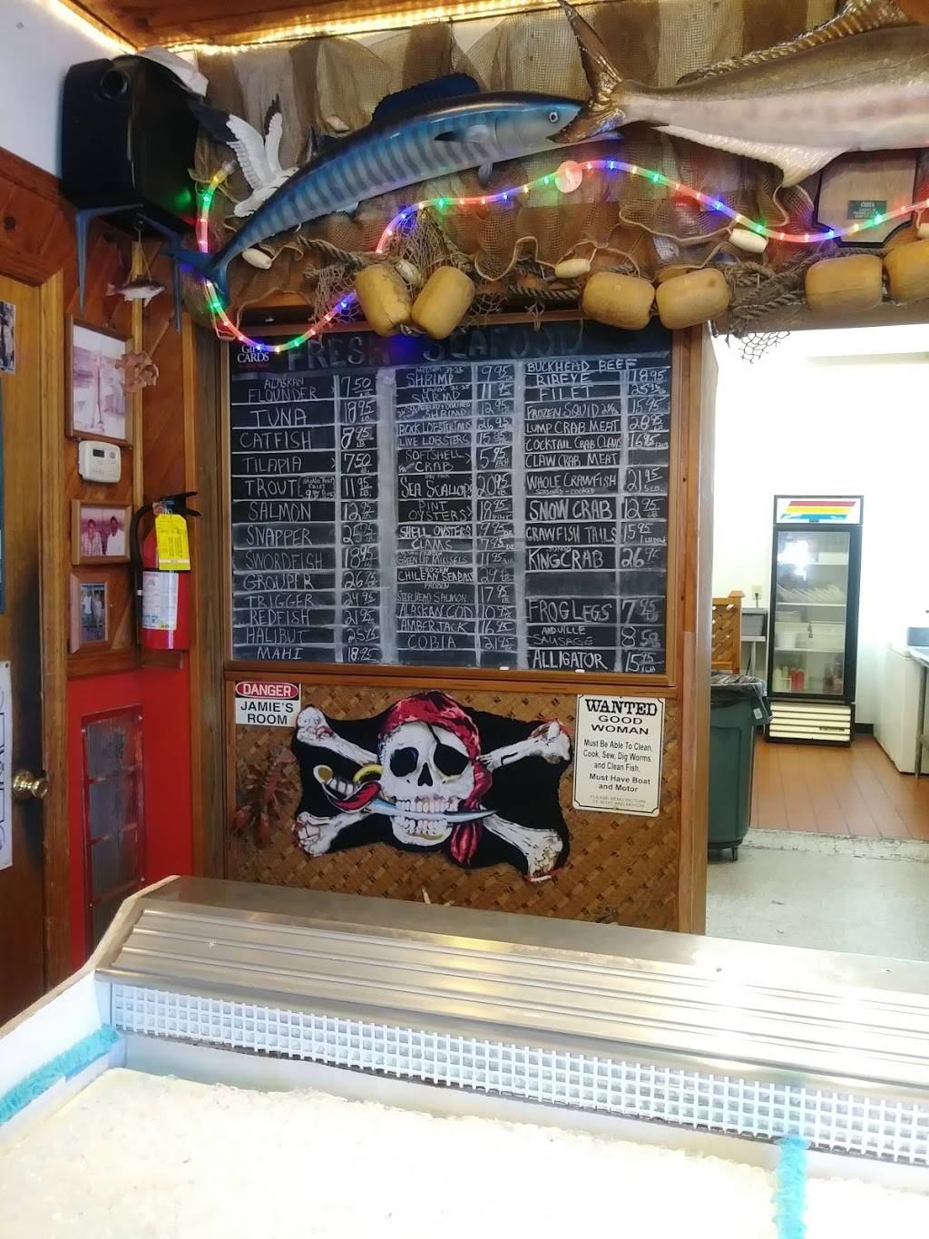 Jolly Roger Market & Grill | restaurant | 716 Industrial Blvd, Ellijay, GA 30540, USA | 7062762090 OR +1 706-276-2090