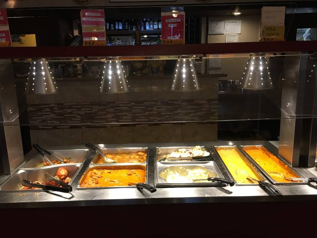 Taj Mahal Indian Restaurant & Bar | restaurant | 10455 N Central Expy #120, Dallas, TX 75231, USA | 2146920535 OR +1 214-692-0535