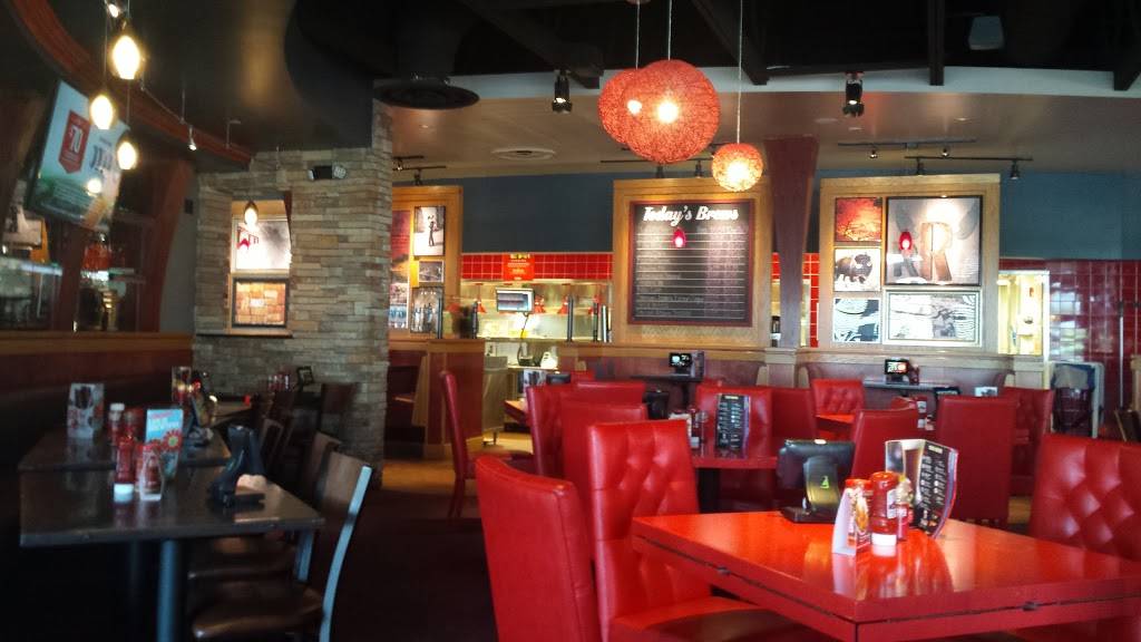 Red Robin Gourmet Burgers and Brews | restaurant | 2775 NW Arterial, Dubuque, IA 52002, USA | 5635834929 OR +1 563-583-4929