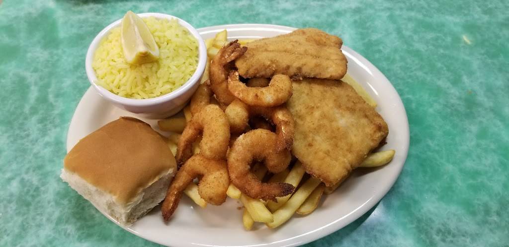The Lighthouse Seafood | restaurant | 1212 Fredericksburg Rd, San Antonio, TX 78201, USA | 2107859333 OR +1 210-785-9333