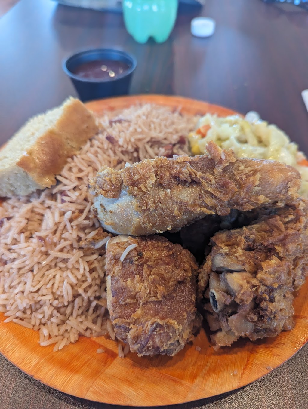 Leons Caribbean restaurant | restaurant | 2282 Brodhead Rd, Aliquippa, PA 15001, USA | 7247881084 OR +1 724-788-1084