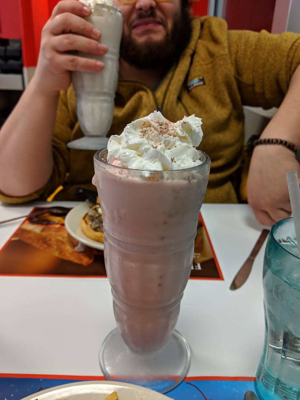 Steak n Shake | restaurant | 5371 W Main St, Kalamazoo, MI 49009, USA | 2693494631 OR +1 269-349-4631
