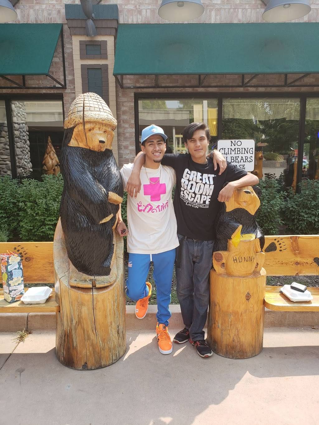 West Jordan Black Bear Diner | restaurant | 7238 S, Plaza Center Dr Bldg E, West Jordan, UT 84084, USA | 8012820077 OR +1 801-282-0077