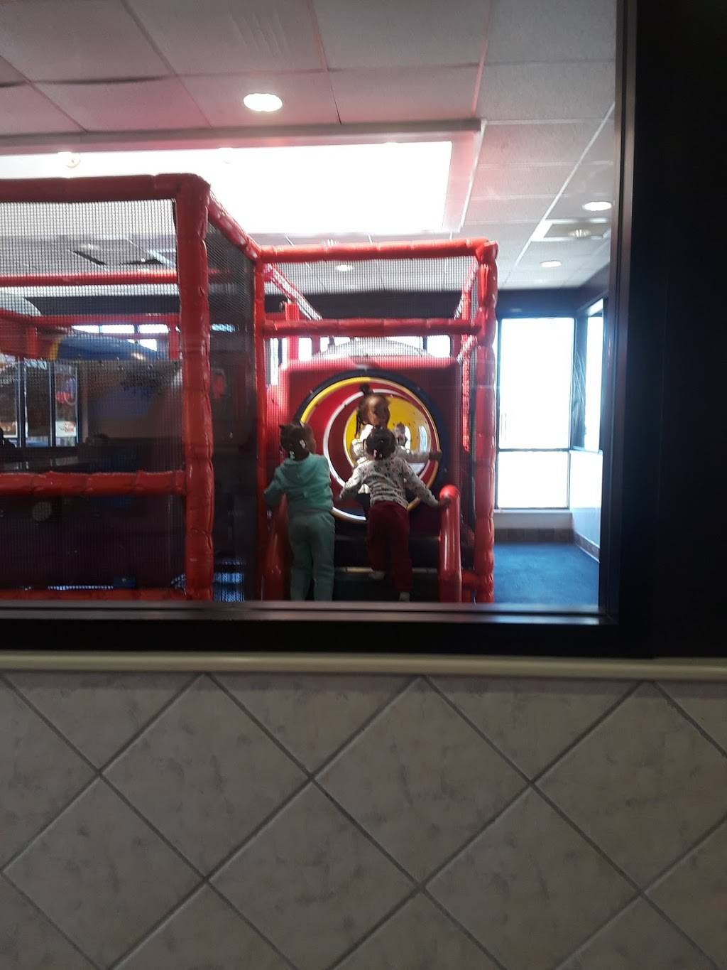 McDonalds | cafe | 9211 S Commercial Ave, Chicago, IL 60617, USA | 7733757700 OR +1 773-375-7700