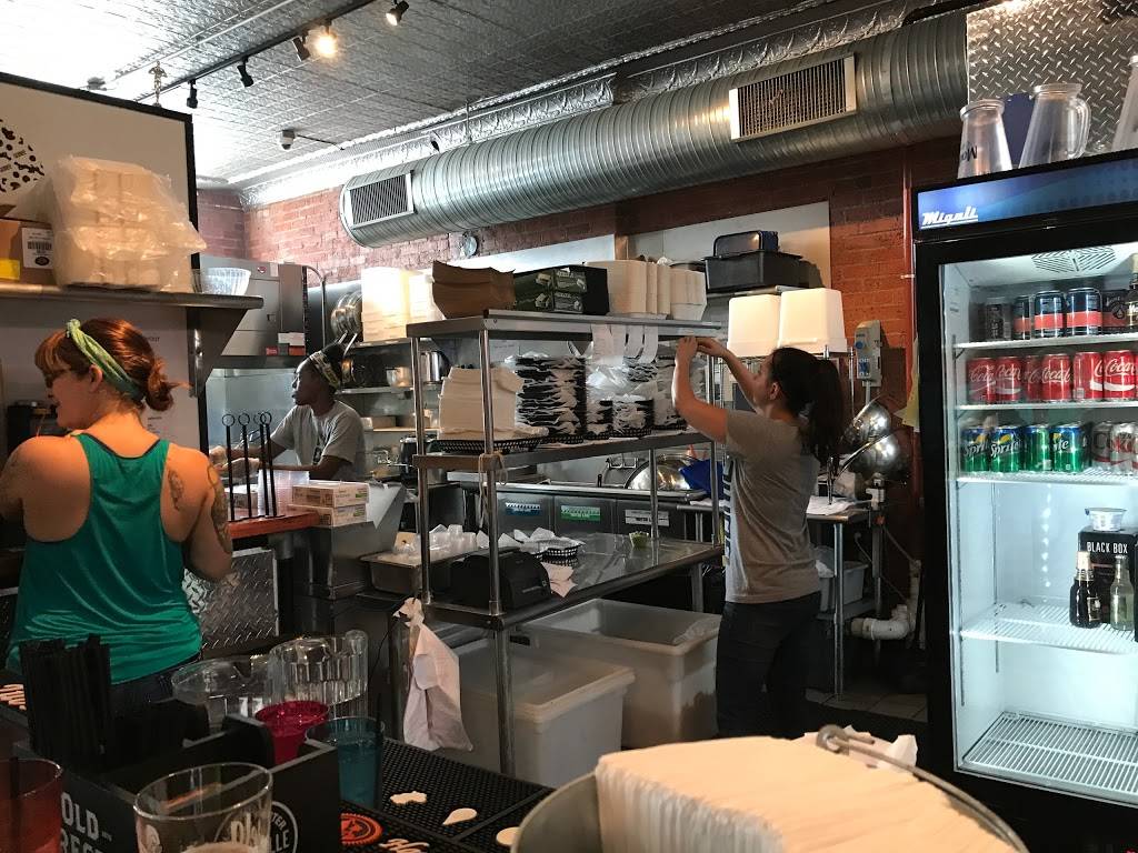 Gomez Salsa - Walnut Hills | restaurant | 2437 Gilbert Ave, Cincinnati, OH 45206, USA | 5139548541 OR +1 513-954-8541