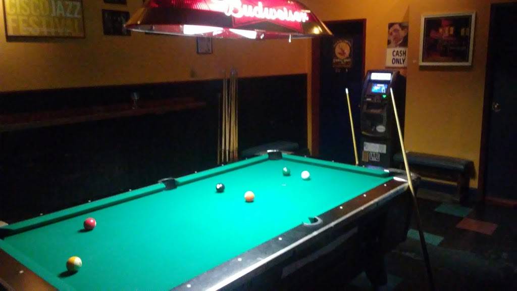 Jayn Bee Club | restaurant | 2736 20th St, San Francisco, CA 94110, USA | 4158244190 OR +1 415-824-4190