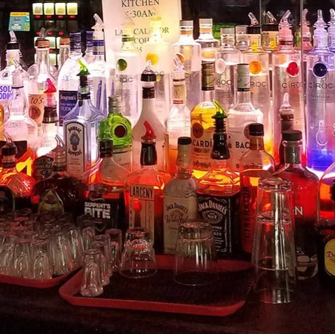 Roseland Bar & Grill | restaurant | 18401 Eight Mile Rd, Detroit, MI 48219, USA | 3135350600 OR +1 313-535-0600