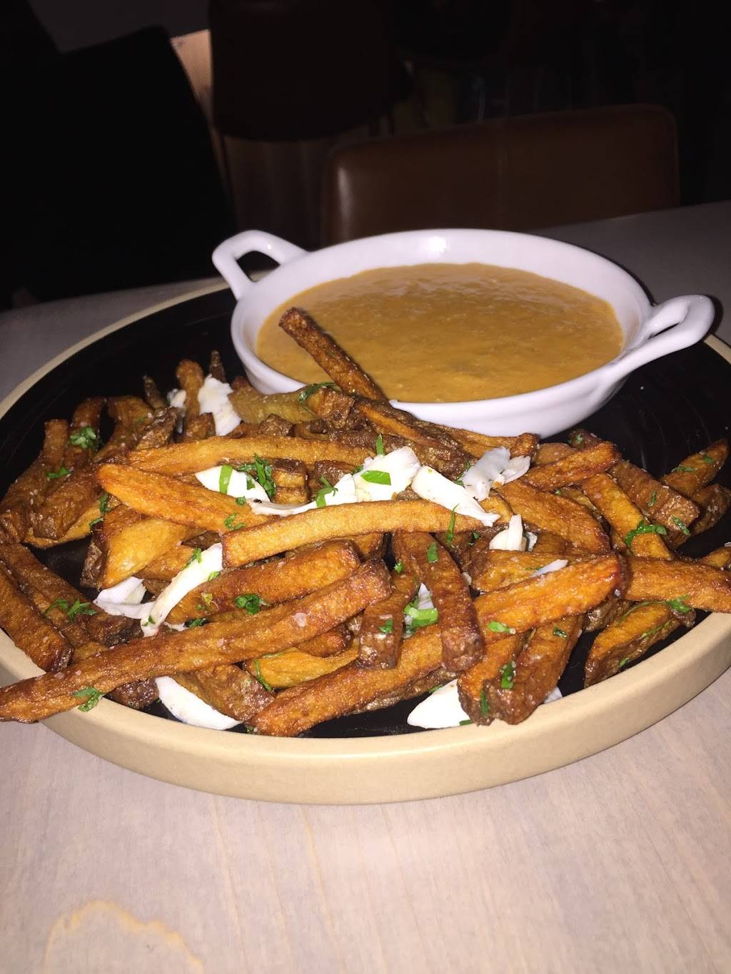 SOMO Sophi | restaurant | 3101 S 13th St, Philadelphia, PA 19148, USA | 2672392176 OR +1 267-239-2176