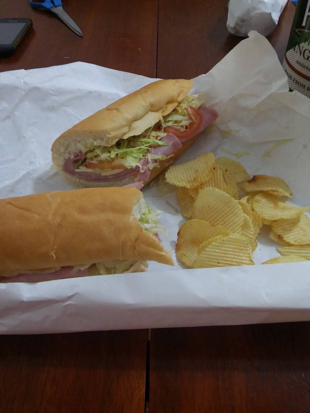 Elm Pizza | meal takeaway | 38 N Elm St, Westfield, MA 01085, USA | 4135682020 OR +1 413-568-2020