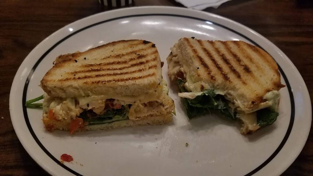 Corner Bakery Cafe | bakery | 500 16th St Mall, Denver, CO 80202, USA | 3035720166 OR +1 303-572-0166