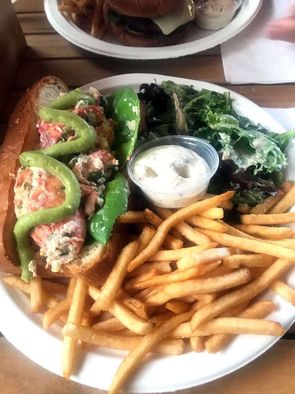 Panache Mobile | restaurant | 8705 Chemin Royal, Sainte-Pétronille, QC G0A 4C0, Canada | 4186922211 OR +1 418-692-2211